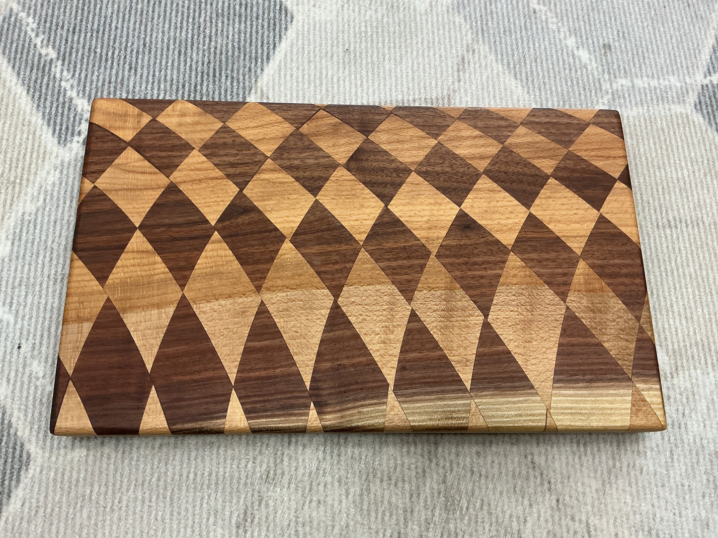 Diamonds Cutting Board 1